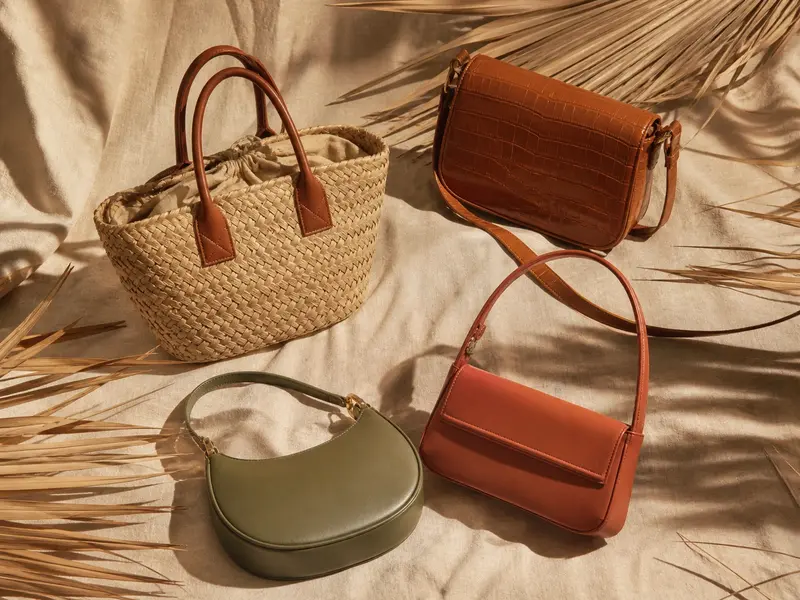 2026 trends: Misako bags in raffia, faux-croc and earth tones